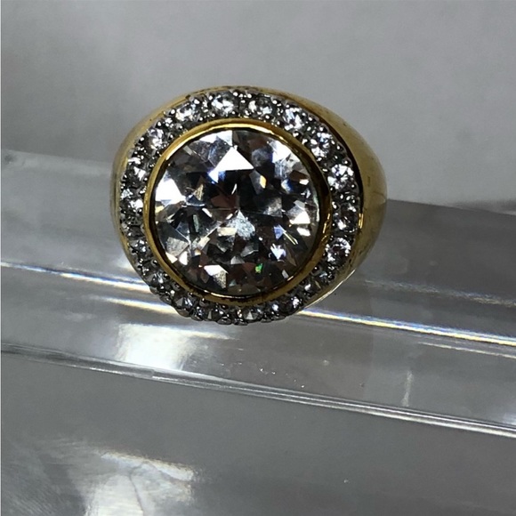 St. John Cocktail Ring - Picture 5 of 6